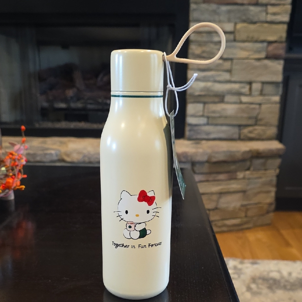 Starbucks Exclusive Hello Kitty Stainless Bottle-NWT
